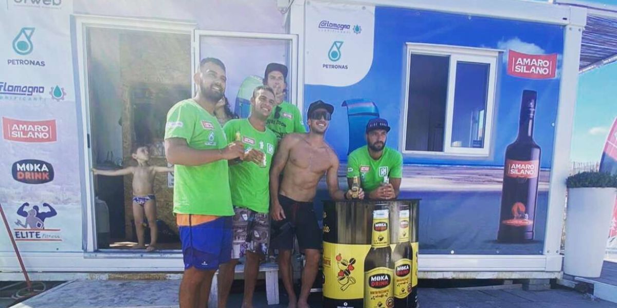 Scuola di kite surf in calabria , risultato imbattibile a Gizzeria  .